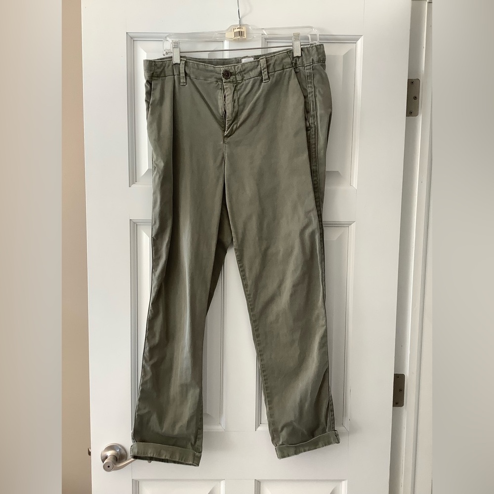 GAP Women's Olive Green Girlfriend Chino